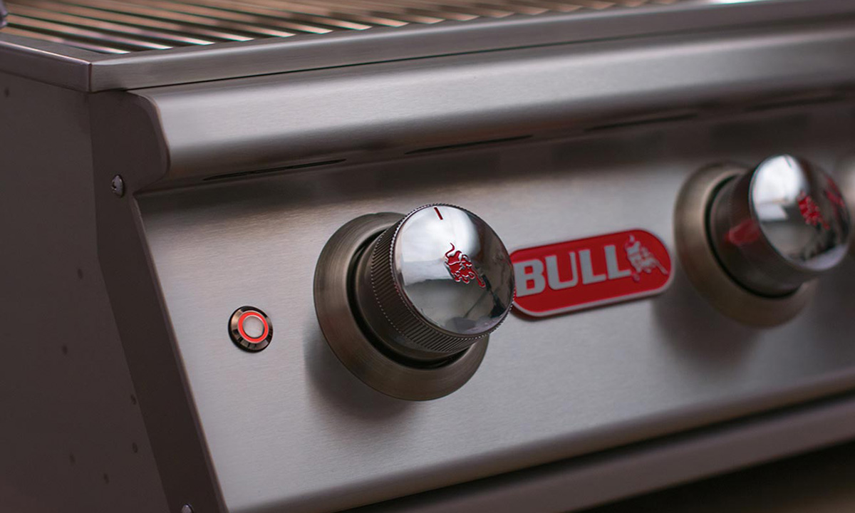 Bull BBQ Diablo Gasgrill 31.00 kWh Mod.2024 mit Untergestell inkl. Infrarot Searing Brenner 5,86kWh