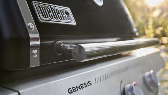 Weber Gasgrill Genesis EP-335W mit Sear-Brenner & Seitenbrenner Mod.2025